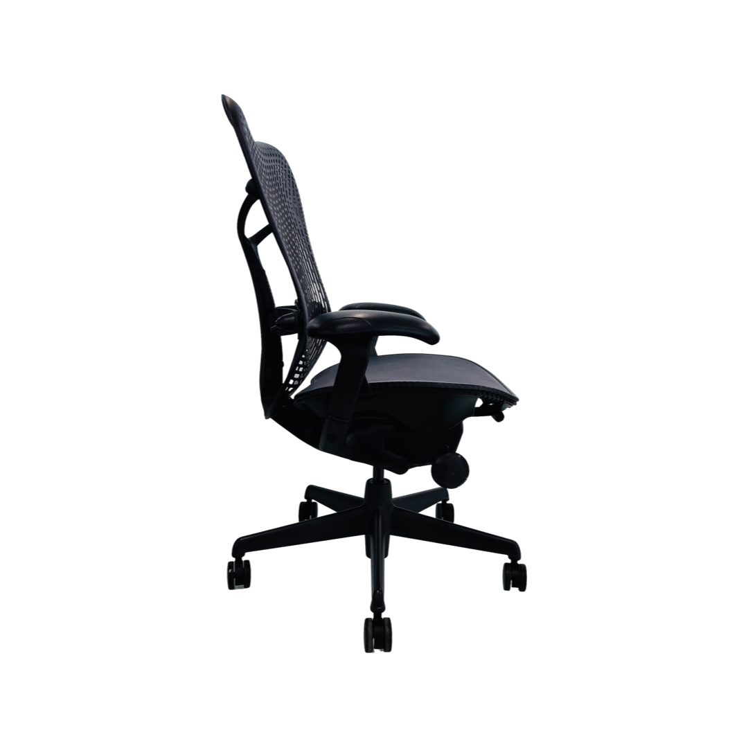 Herman Miller Mirra 1 - Image 3